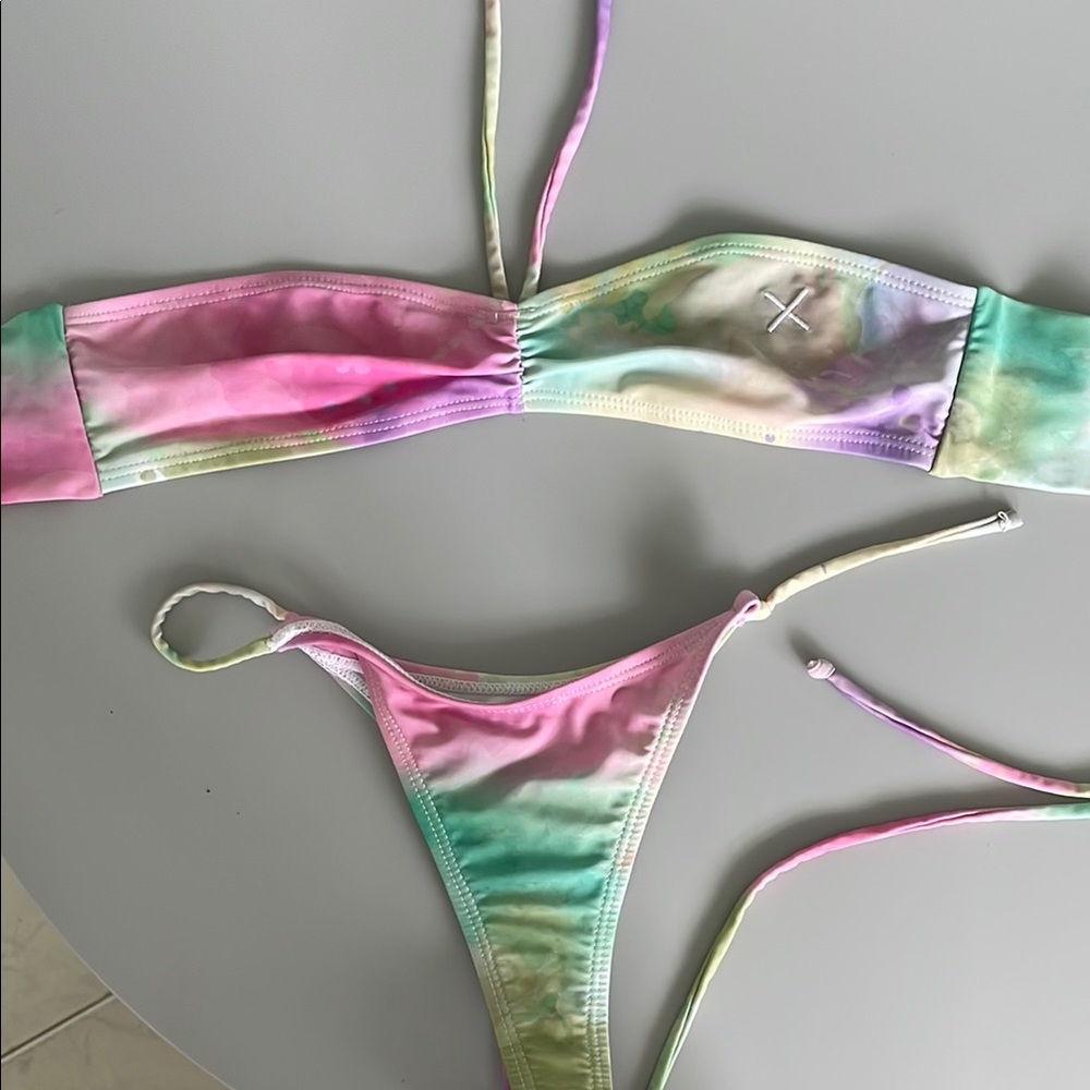 Boutine LA Tie-Dye Bikini Set Size Small